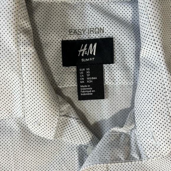 H&M Button down Shirt - Picture 2 of 3